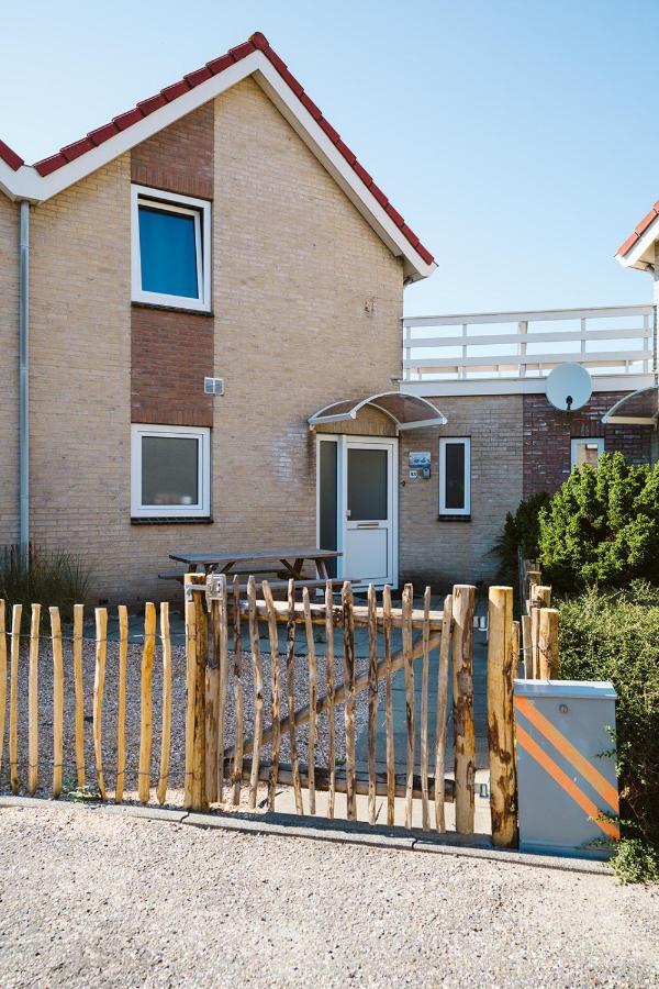 Mosselbank 93 - Noordzeepark Ouddorp, With Private Front And Back Garden Near The Beach - Not For Companies Exteriör bild