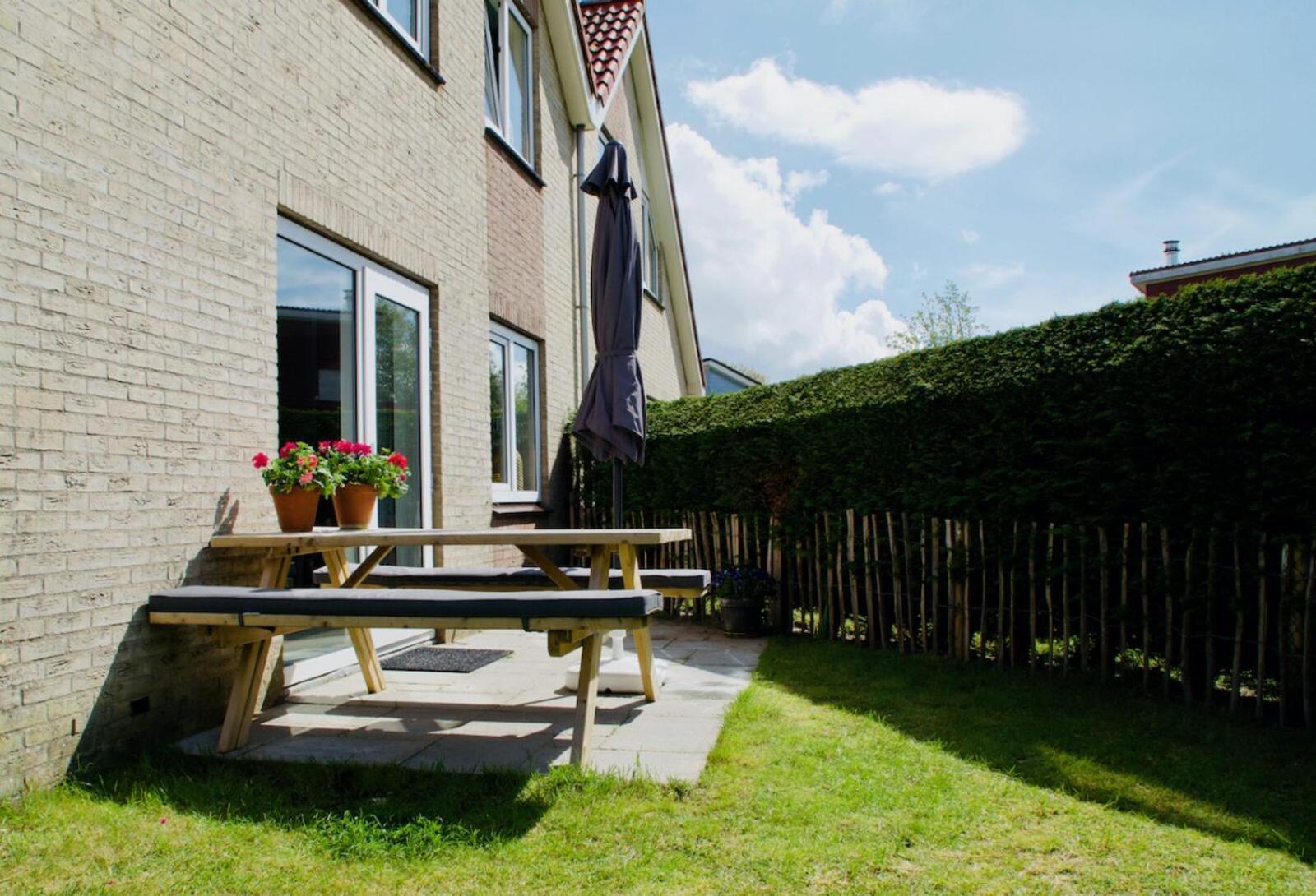 Mosselbank 93 - Noordzeepark Ouddorp, With Private Front And Back Garden Near The Beach - Not For Companies Exteriör bild